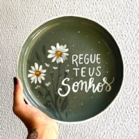 Peça de cerâmica artesanal