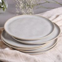 Conjunto de pratos
